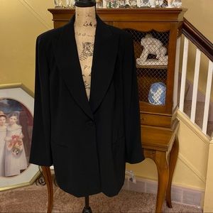 Emmanuel Ungaro New Womens Black 2 pc Suit.